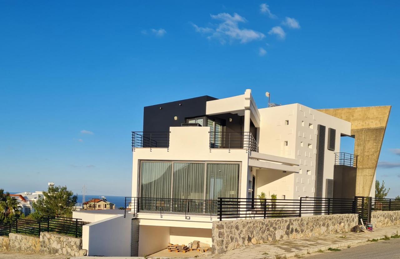 Superior Villa Between The Mountain And The Sea 4+1 Agios Epiktitos Eksteriør billede